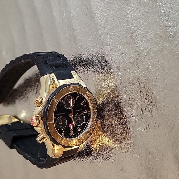 Watch - Picture 4 of 4